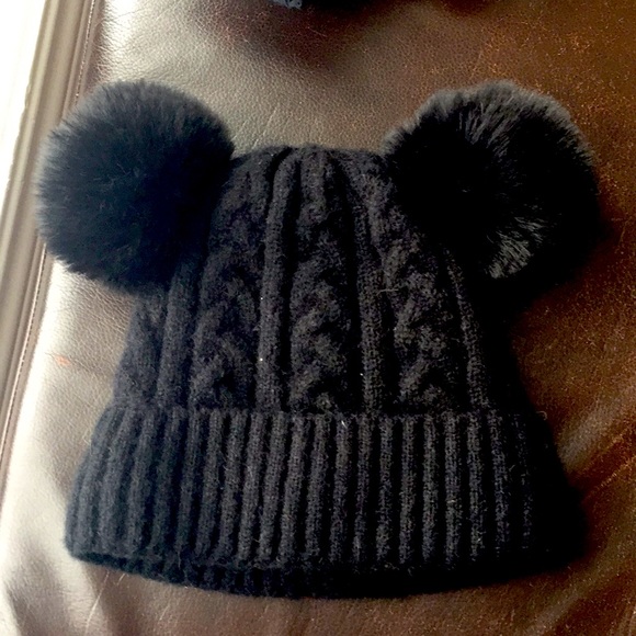 Adorable winter hat - Picture 1 of 2